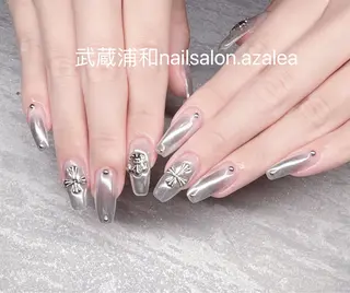 ネイル R inのネイルデザイン