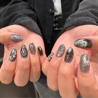 ネイル 個性派ネイル 🌼 ハルカ ♡の眉毛・アイブロウイメージ