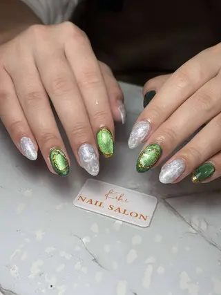 ネイル 💕鈴木ユリ パラジェル/オフ無料のネイルデザイン