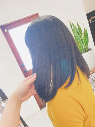 セミロング やまこし 美裕樹のヘアスタイル