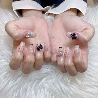 ネイル ミン ゴテゴテネイルのネイルデザイン