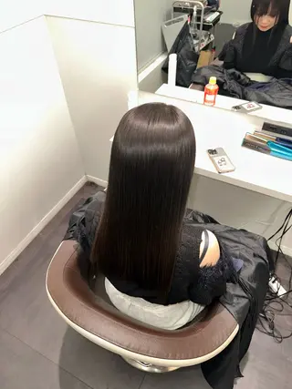 セミロング 美髪特化✨ 伊織✨縮毛矯正✨のヘアスタイル