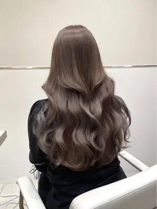 ロング カラー ヘアアレンジ 🤎小顔レイヤー /ベージュ🤎友香のヘアスタイル