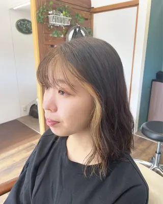 カラー 大和田 朱美のヘアスタイル