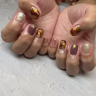 與儀 知佳のネイルデザイン