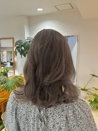 カラー hoNua. 栄/透明感カラーのヘアスタイル