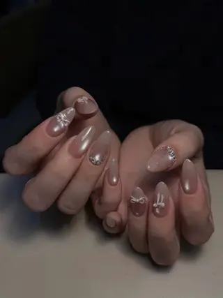 ネイル T.Lee Nail Lilyのネイルデザイン