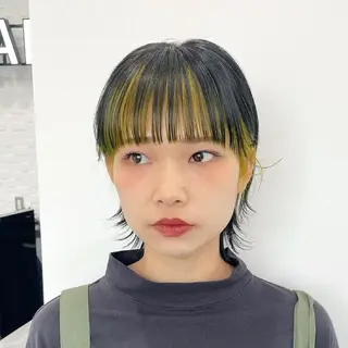 ショート カラー DEAN ISLA 大人レイヤーカットのヘアスタイル