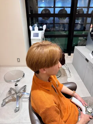 ショート カラー 山﨑 寛大のヘアスタイル