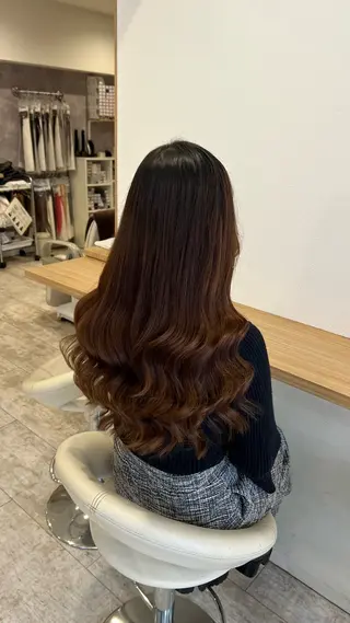 ロング マテリアル 中央駅店のヘアスタイル