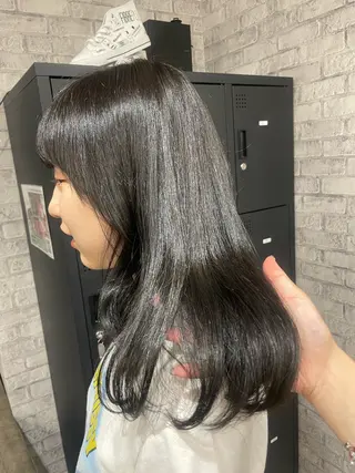 ミディアム カラー ヘアアレンジ MOMO艶髪 🩵モテカラーのヘアスタイル