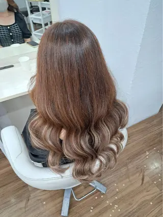 ロング カラー GLOSS 心斎橋 山上のヘアスタイル