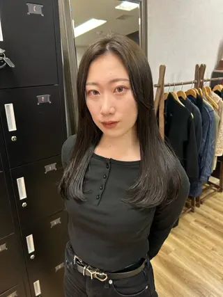 ロング カラー レイヤー/インナー カラー🦋ルイのヘアスタイル