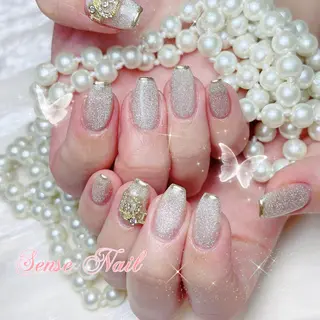 ネイル Queening 🦋のネイルデザイン