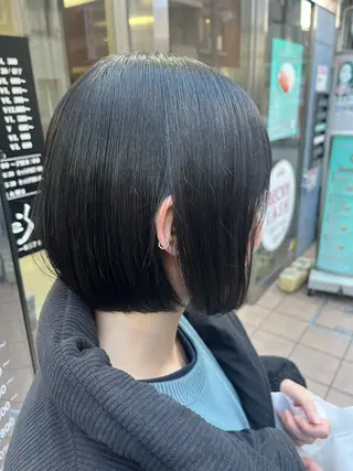 ショート ☘️上村 ☘️髪質 改善/透明感カラーのヘアスタイル