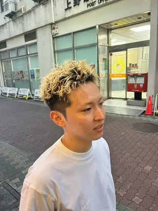 ミディアム カラー パーマ 藤田 希羅のヘアスタイル