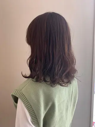 ミディアム カラー 顔まわりカット✄ ベージュカラー🧸のヘアスタイル