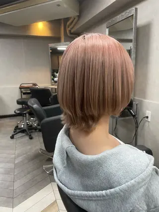 ミディアム est MIRAIのヘアスタイル