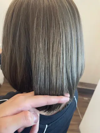 ショート カラー MATSURI BASE.AWAJIのヘアスタイル