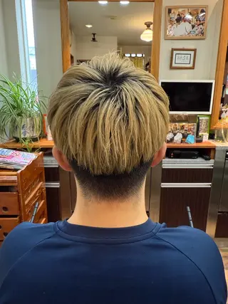 メンズ MOEHO /メンズカットのヘアスタイル