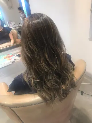 セミロング カラー パーマ ヘアアレンジ キッズ ネイル マツエク・マツパ 韓国♡ハイライト ♡YURIのヘアスタイル
