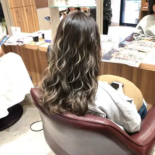 ミディアム 城領 直輝のヘアスタイル