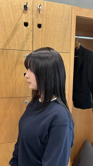 カラー 瑠己杏 :ボブ/ ハイトーンワンカラーのヘアスタイル