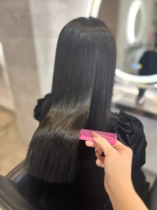 セミロング Hz.【ヘルツ.】〜エクステもやってるよ!?〜所属・_WHITE Momokaのヘアスタイル