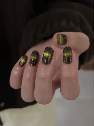 ネイル LETTER_&所属・LETTER_& SAKIのネイルデザイン