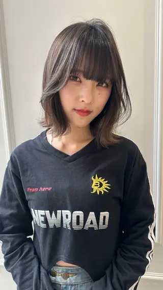 ショート カラー 小顔レイヤー/ ベージュ🤍Rieのヘアスタイル