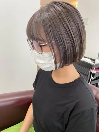 ショート カラー レイヤーカット/透明 感カラー🩵中村友美のヘアスタイル