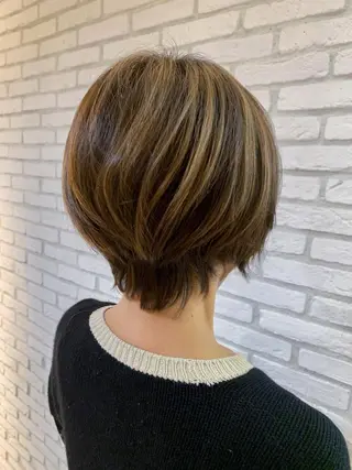 ショート カラー ヘアアレンジ yuka .のヘアスタイル