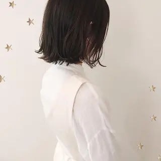 ミディアム 市川 千夏のヘアスタイル