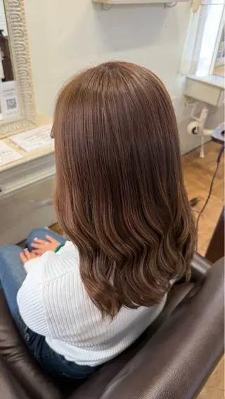 カラー 瀬田/韓国レイヤー/ トレンドヘア石田亜弥のヘアスタイル