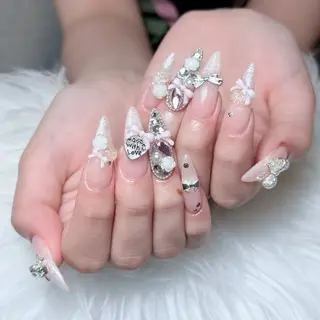 ネイル Julli NailStudioのネイルデザイン