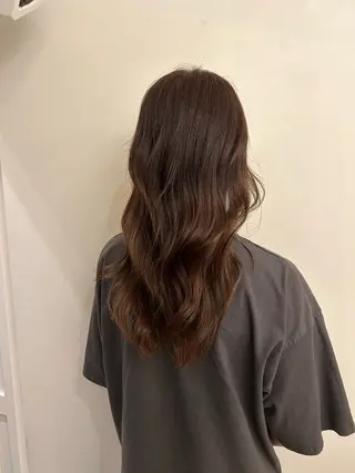 セミロング 【銀座】艶髪/上品な カラー特化/涼/駅近のヘアスタイル