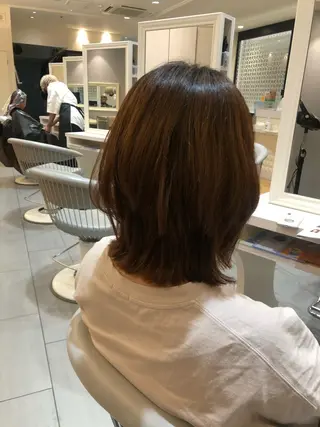 ミディアム 阪上 沙織のヘアスタイル