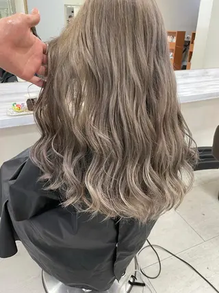 ロング カラー職人/上川原 雄飛のヘアスタイル