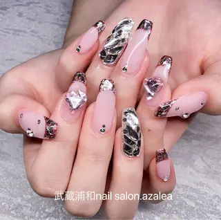 ネイル R inのネイルデザイン