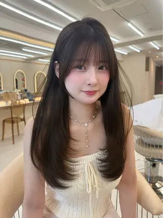 ロング ゆい 似合わせカットのヘアスタイル