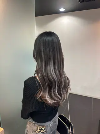 カラー ブリーチカラー/ベー ジュ/Hono🦖のヘアスタイル