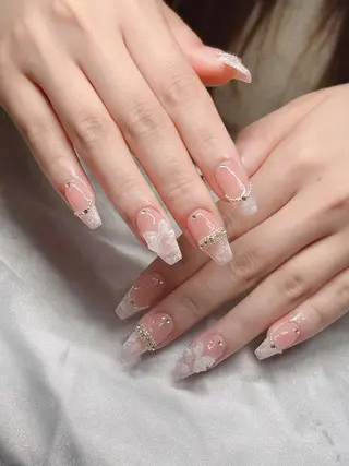 ネイル Lee Nailsのネイルデザイン