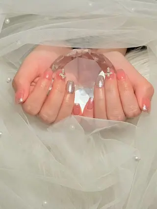 ネイル 🌈 Laule'aのネイルデザイン
