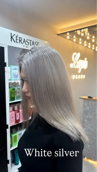 セミロング ハイトーンカラー/ ハイライトJUNKIのヘアスタイル