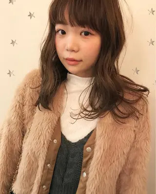 セミロング 市川 千夏のヘアスタイル