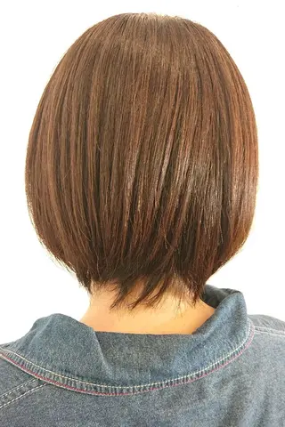 ショート カラー 山口 彩海のヘアスタイル