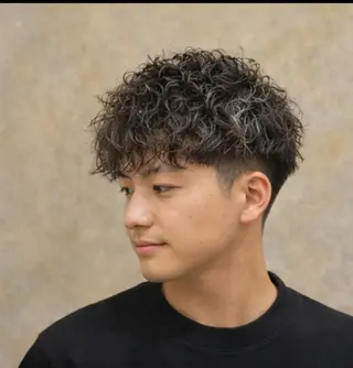 メンズ パーマ ”メンズ”垢抜け🔥 QUATRO片岡のヘアスタイル