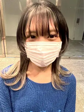 セミロング カラー ブリーチ＆カラーが 得意☀️望月宣雄☀️のヘアスタイル