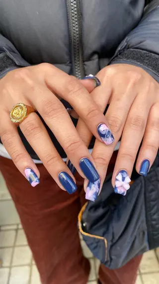 ネイル Queen所属・伊藤 梨恋のネイルデザイン