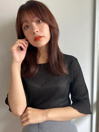 セミロング 菅原リキヤ くびれレイヤーヘアのヘアスタイル